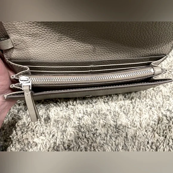 NWT Tory Burch Britten Flap Envelope Continental Wallet - Picture 5 of 7